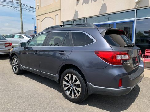 Used 2015 Subaru Outback 2.5i Limited AWD/4WD image 5