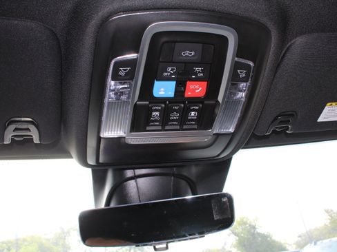 New 2025 RAM 3500 Limited image 20