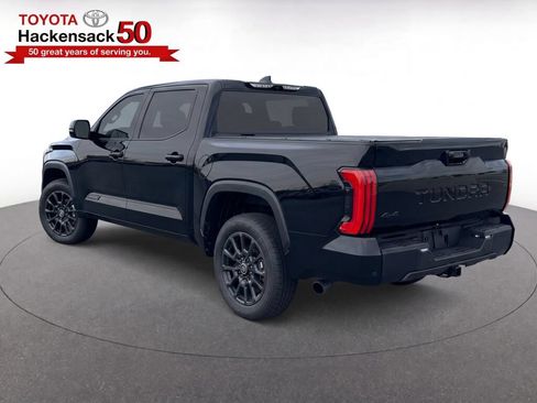 Used 2023 Toyota Tundra Platinum AWD/4WD image 3