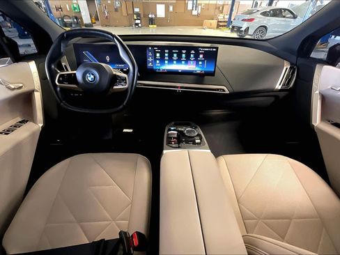 Certified 2023 BMW iX xDrive50 image 14