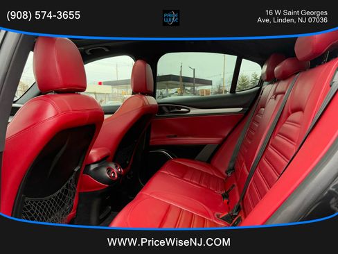 Used 2018 Alfa Romeo Stelvio Ti Sport image 27