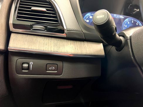 Used 2022 Volvo XC90 T6 Inscription w/ Advanced Package image 25