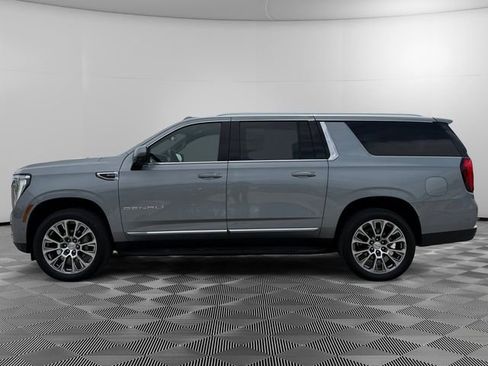 Certified 2025 GMC Yukon XL Denali AWD/4WD image 2