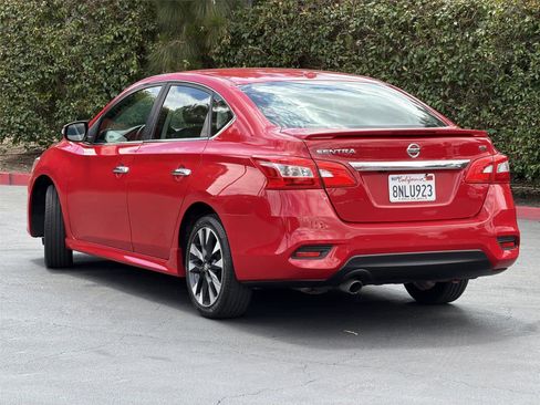 Used 2019 Nissan Sentra SR FWD image 5
