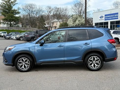 Used 2023 Subaru Forester Premium image 11