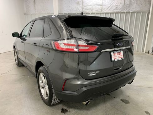 Used 2020 Ford Edge SE image 22