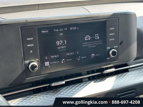 Certified 2024 Kia Carnival LX FWD image 23