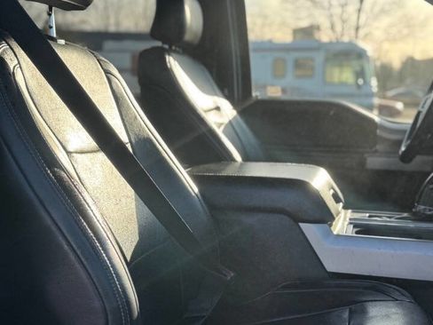 Used 2017 Ford F150 Lariat w/ Equipment Group 501A Mid image 5