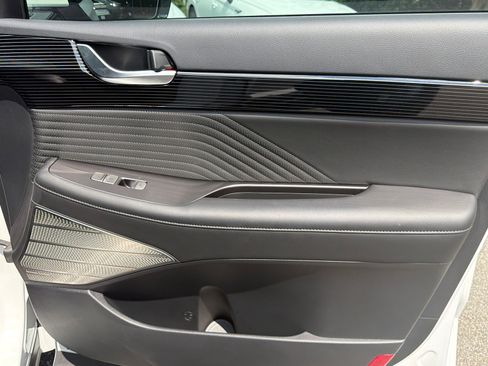 Certified 2025 Hyundai Palisade Calligraphy AWD/4WD image 15