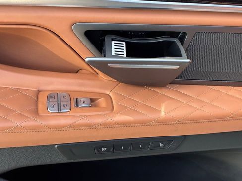 Used 2022 BMW 750i xDrive w/ Luxury Rear Seating Package AWD/4WD image 58