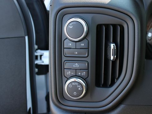 New 2025 GMC Sierra 2500 Pro w/ Convenience Package image 19