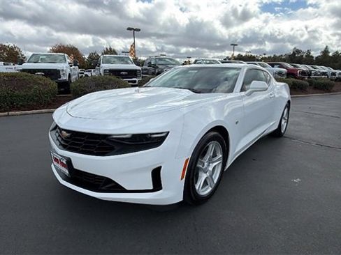 Used 2024 Chevrolet Camaro LT w/ Technology Package image 1