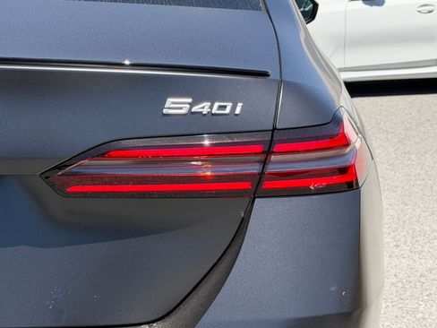 New 2026 BMW 540i xDrive AWD/4WD image 15