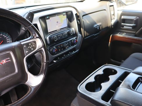Used 2018 GMC Sierra 1500 SLE w/ SLE Value Package AWD/4WD image 15