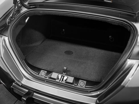 Certified 2022 Ferrari Roma image 22