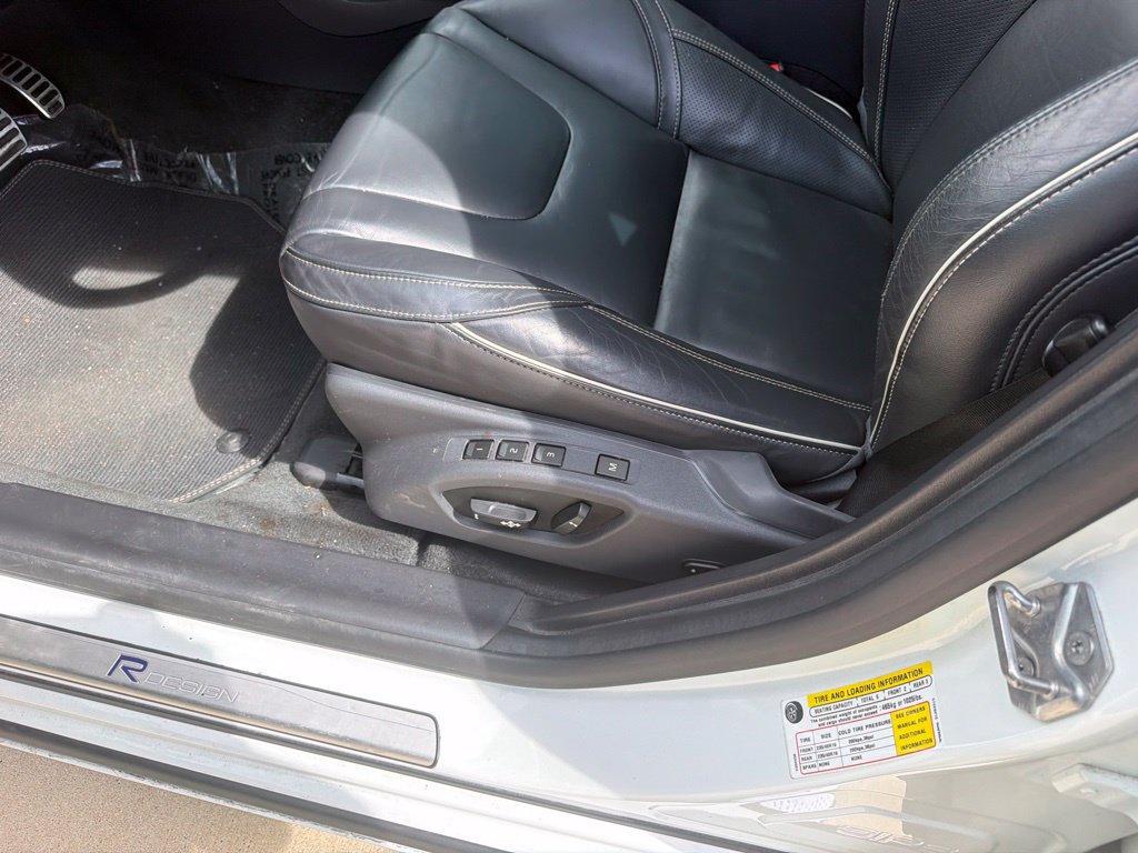 Used 2016 Volvo S60 T5 R-Design FWD image 12
