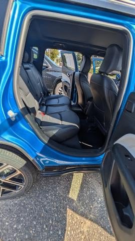 Used 2025 Jeep Compass Limited w/ Elite Group AWD/4WD image 10