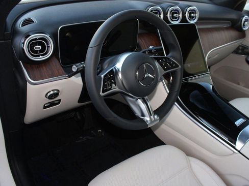 Used 2026 Mercedes-Benz GLC 300 image 20