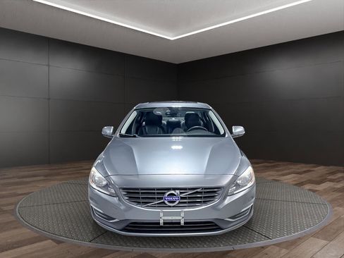 Used 2016 Volvo S60 T5 Premier w/ Climate Package image 3