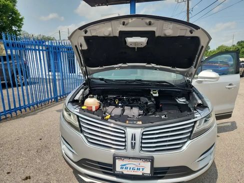 Used 2017 Lincoln MKC Premiere FWD image 22