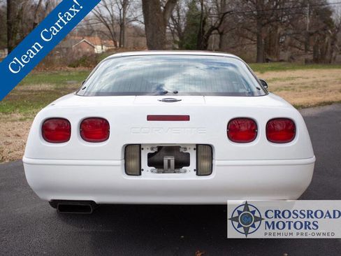 Used 1996 Chevrolet Corvette Coupe image 5