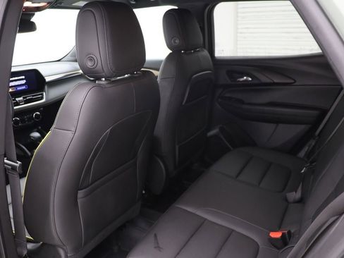 Used 2024 Chevrolet TrailBlazer ACTIV w/ Convenience Package image 11