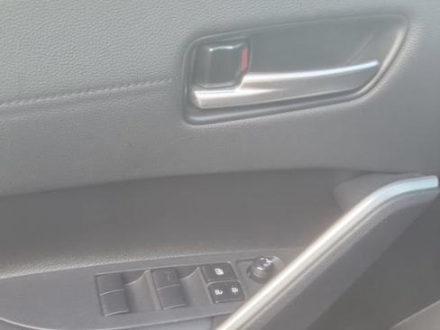 Used 2023 Toyota Corolla Cross XLE AWD/4WD image 21