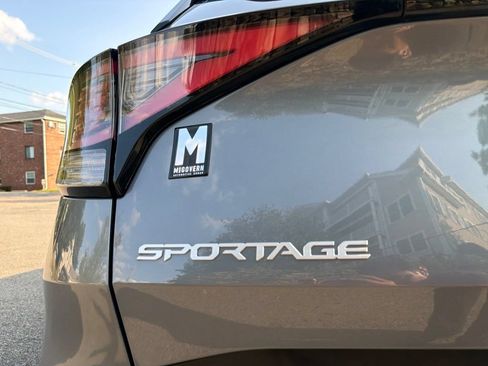 Certified 2023 Kia Sportage EX FWD image 11