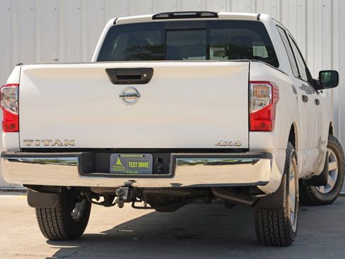 Used 2018 Nissan Titan S w/ S Utility Package image 4