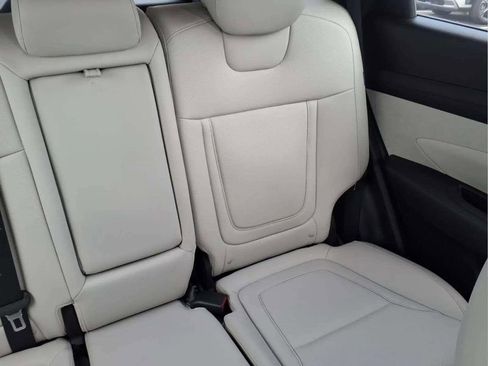 Used 2025 Hyundai Tucson SEL FWD image 18