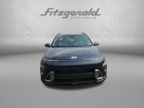 Used 2025 Hyundai Kona SEL AWD/4WD image 2