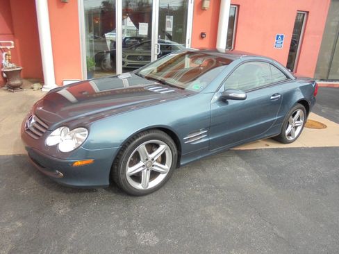 Used 2004 Mercedes-Benz SL 500 w/ Trim Pkg image 2