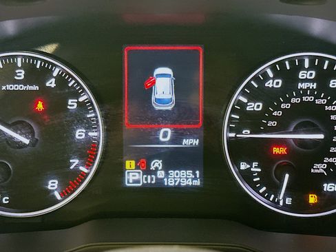 Used 2024 Subaru Crosstrek 2.0i Premium image 18