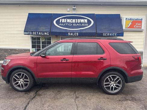 Used 2018 Ford Explorer Sport w/ Equipment Group 401A AWD/4WD image 1