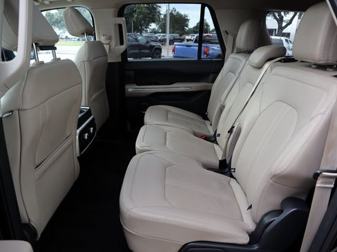 Used 2024 Ford Expedition Max Limited image 20