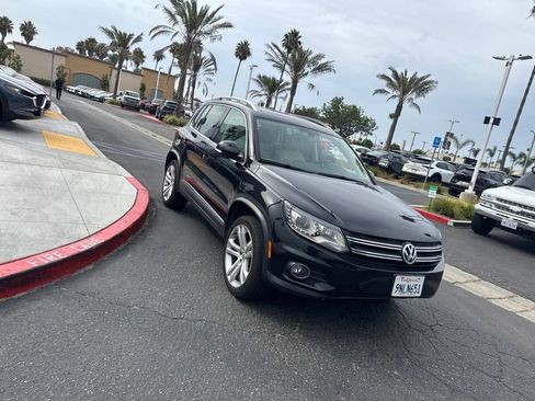 Used 2016 Volkswagen Tiguan SE FWD image 40