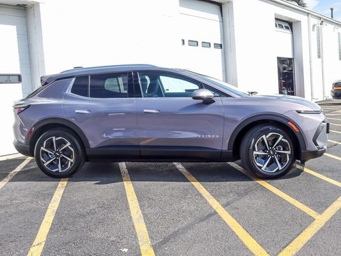 New 2026 Chevrolet Equinox EV LT image 5