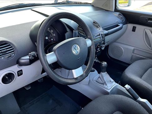 Used 2003 Volkswagen Beetle GL image 16