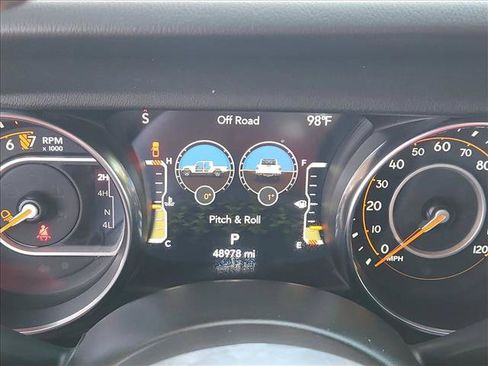 Used 2022 Jeep Gladiator Overland AWD/4WD image 13