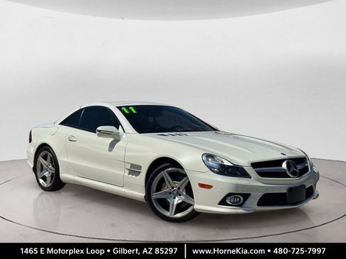 Used 2011 Mercedes-Benz SL 550 image 1