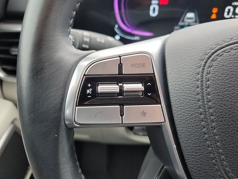 Certified 2025 Kia Telluride S image 29