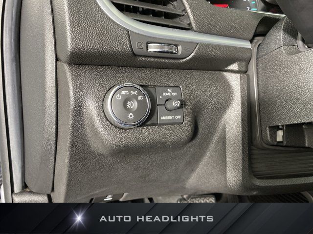 Used 2016 Chevrolet Traverse LT w/ Style and Technology Package FWD image 24