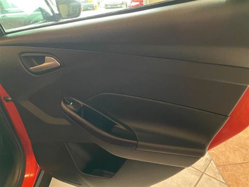 Used 2015 Ford Focus SE FWD image 77