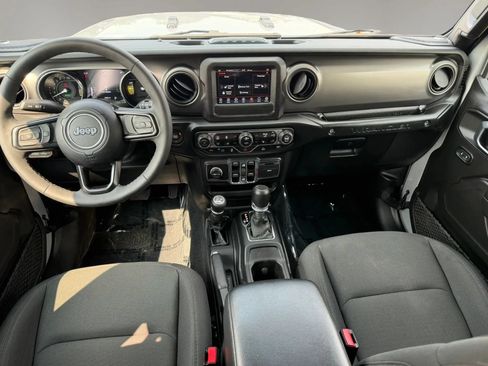 Used 2023 Jeep Wrangler Unlimited w/ Cold Weather Group AWD/4WD image 35