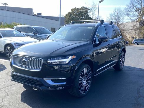 New 2025 Volvo XC90 B6 Ultra w/ Lounge Package image 3