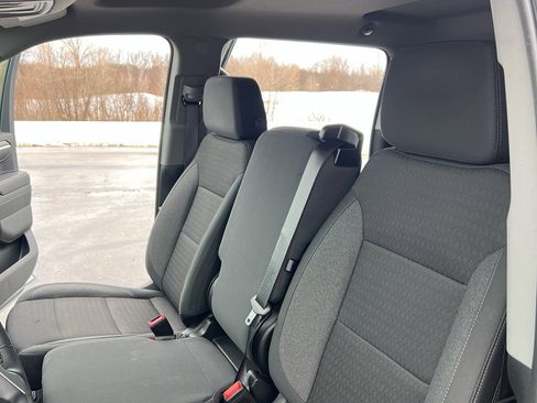 Used 2024 Chevrolet Silverado 1500 LT image 18