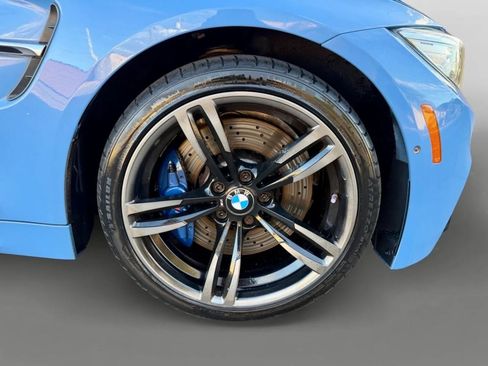 Used 2016 BMW M4 Convertible image 25