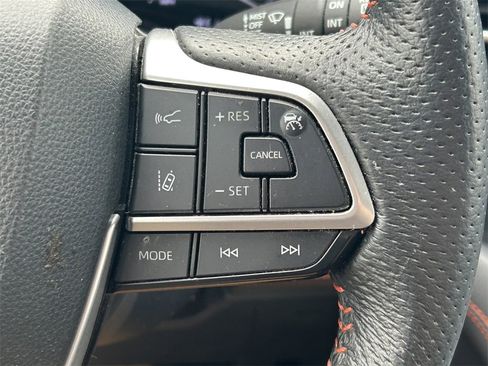 Used 2022 Toyota Sienna XSE image 44