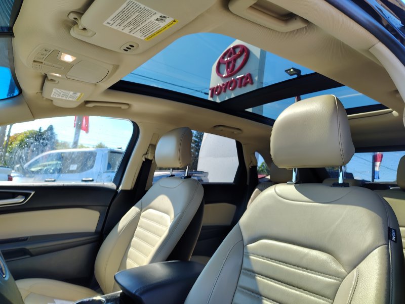 Used 2016 Ford Edge SEL w/ Equipment Group 201A AWD/4WD image 12