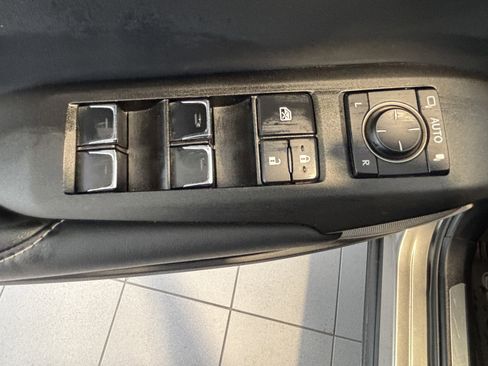 Used 2018 Lexus NX 300h AWD w/ Luxury Package image 7